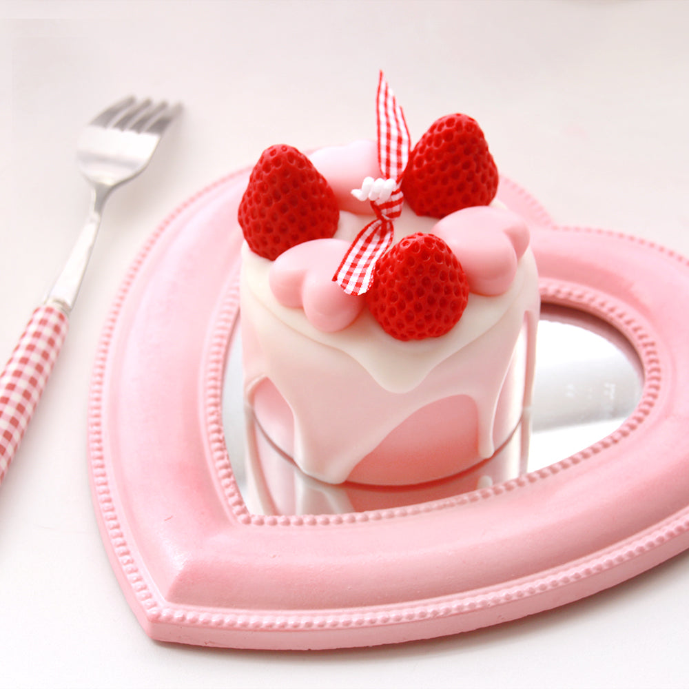 “Strawberry Cake” Aromatherapy Candle PL51876